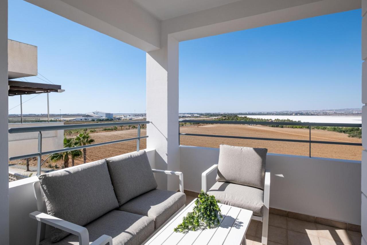 The Saline Views Makenzy Daire Larnaca Dış mekan fotoğraf